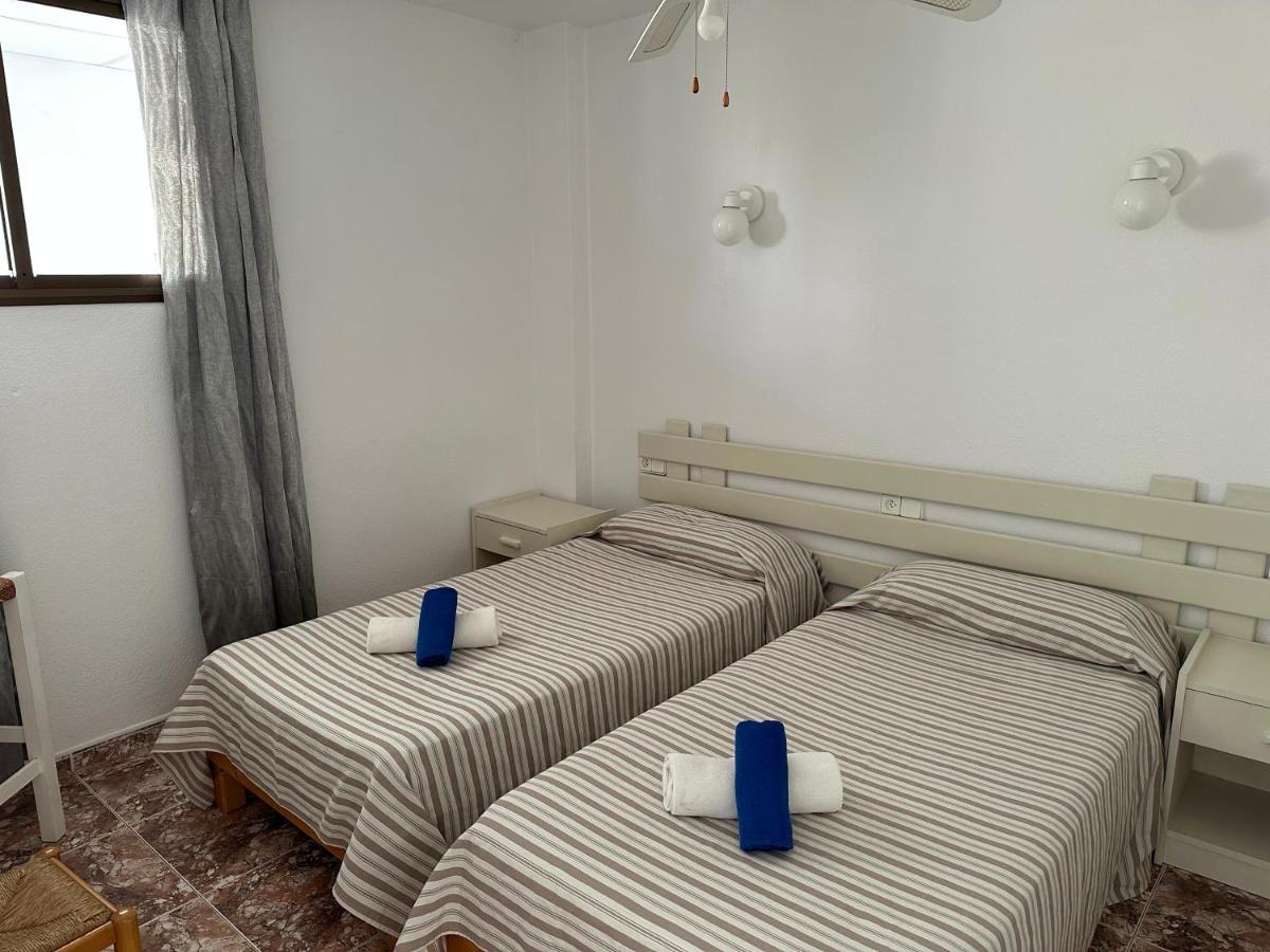 Apartamentos Miranda Es Pujols Extérieur photo